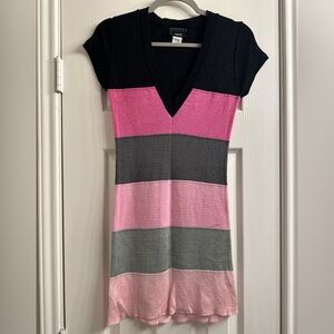 Rue21 Black and Pink V-Neck Sweater